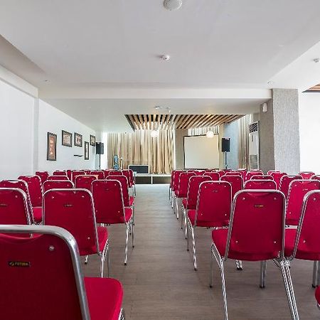 Collection O 1301 Hotel Grand Citra Makassar Extérieur photo