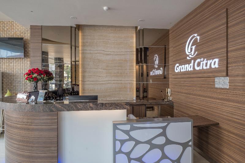 Collection O 1301 Hotel Grand Citra Makassar Extérieur photo
