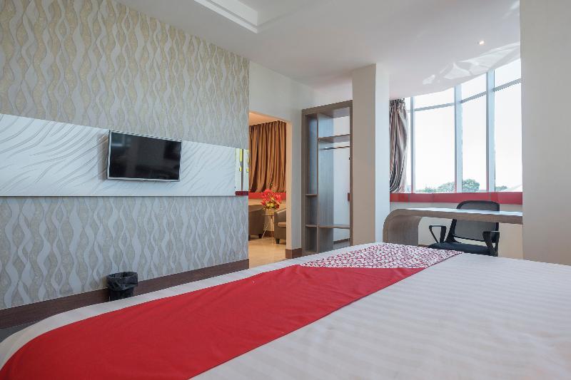 Collection O 1301 Hotel Grand Citra Makassar Extérieur photo
